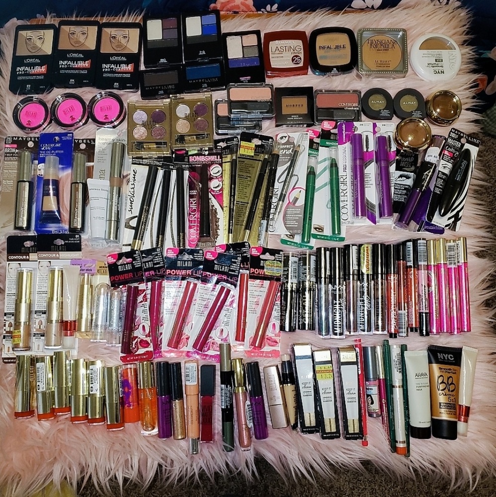 Lot of make up